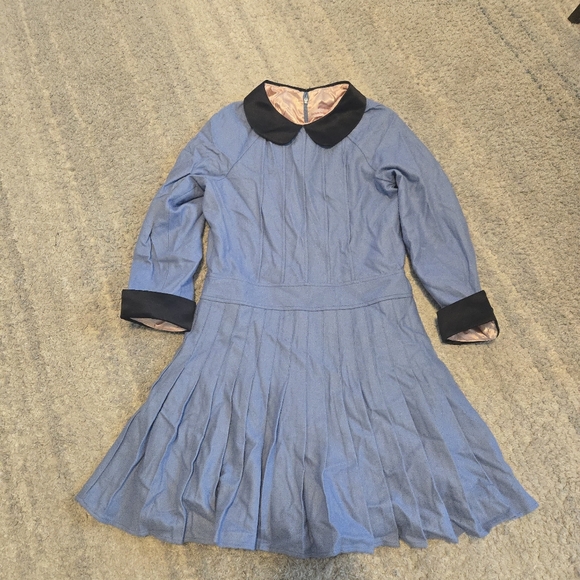 L'ecole Des Femmes Dresses & Skirts - L'ecole Des Femmes  Dress Size 6